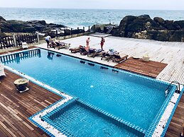 Thaproban Pavilion Resort & Spa