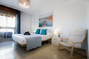 Holidays2Malaga Train Station Area Apartments