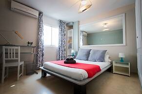 Holidays2Malaga Train Station Area Apartments