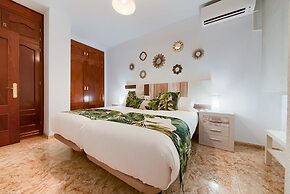 Holidays2Malaga Train Station Area Apartments