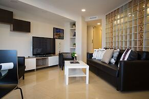 Holidays2Malaga Train Station Area Apartments