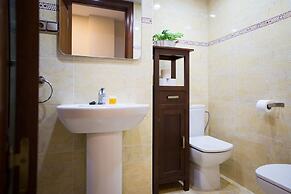 Holidays2Malaga Train Station Area Apartments