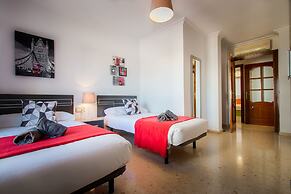 Holidays2Malaga Train Station Area Apartments