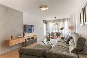 Holidays2Malaga Train Station Area Apartments