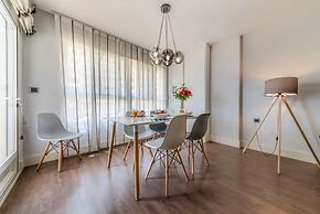 Holidays2Malaga Train Station Area Apartments