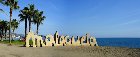 Holidays2Malaga Train Station Area Apartments