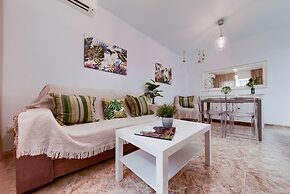 Holidays2Malaga Train Station Area Apartments