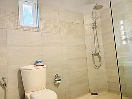 Thaproban Beach House