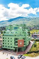 Earth and People Hotel & Spa