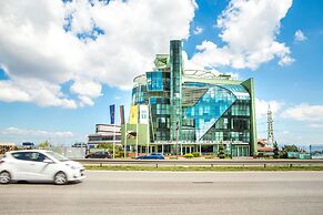 Earth and People Hotel & Spa