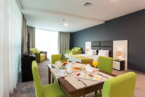 Earth and People Hotel & Spa