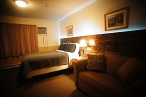 Silverwood Inn & Suites