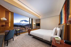 Shangri-La Resort, Shangri-La