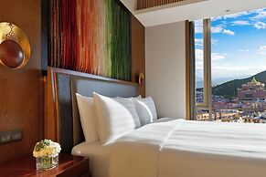 Shangri-La Resort, Shangri-La