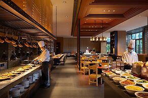 Shangri-La Resort, Shangri-La