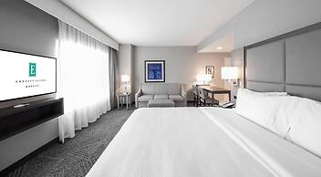 Embassy Suites by Hilton Kansas City Olathe