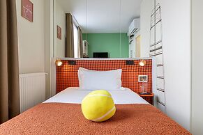 Hotel Olympic Paris Boulogne by Patrick Hayat