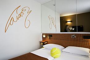 Hotel Olympic Paris Boulogne by Patrick Hayat