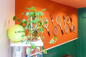 Hotel Olympic Paris Boulogne by Patrick Hayat