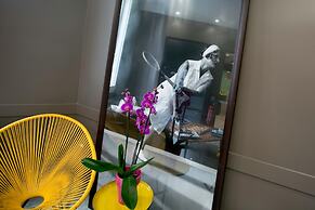 Hotel Olympic Paris Boulogne by Patrick Hayat