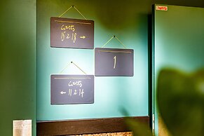 Hotel Olympic Paris Boulogne by Patrick Hayat