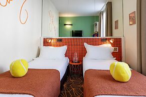 Hotel Olympic Paris Boulogne by Patrick Hayat