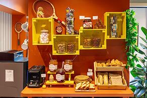 Hotel Olympic Paris Boulogne by Patrick Hayat