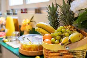 Hotel Olympic Paris Boulogne by Patrick Hayat