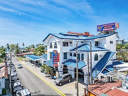 Oz Hotel & Sports Bar