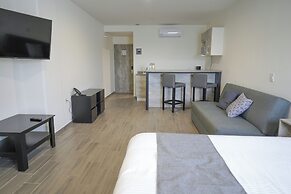 SR Hotel
