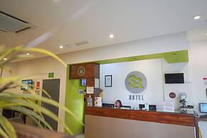 SR Hotel