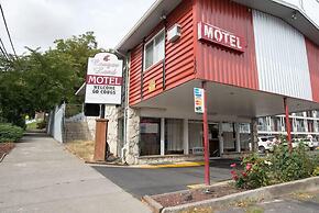 Cougar Land Motel