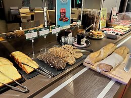 Brit Hotel Confort Montauban