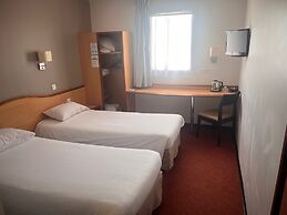 Brit Hotel Confort Montauban