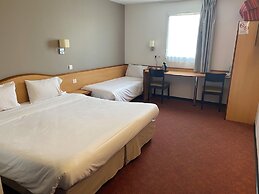 Brit Hotel Confort Montauban