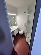 Brit Hotel Confort Montauban