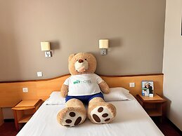 Brit Hotel Confort Montauban