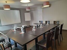 Brit Hotel Confort Montauban