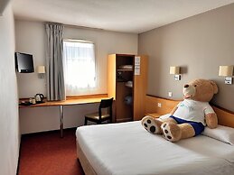 Brit Hotel Confort Montauban