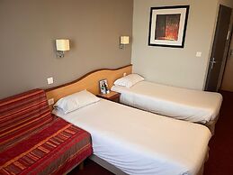 Brit Hotel Confort Montauban