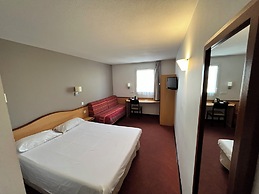 Brit Hotel Confort Montauban