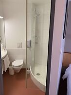 Brit Hotel Confort Montauban