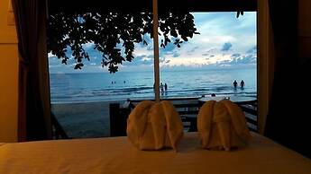 Apple Beachfront Resort