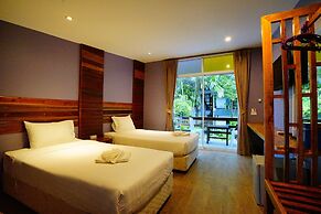 Apple Beachfront Resort