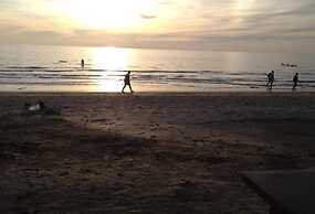 Apple Beachfront Resort