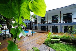 Apple Beachfront Resort