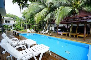 Apple Beachfront Resort