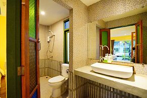 Apple Beachfront Resort