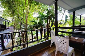 Apple Beachfront Resort