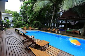 Apple Beachfront Resort